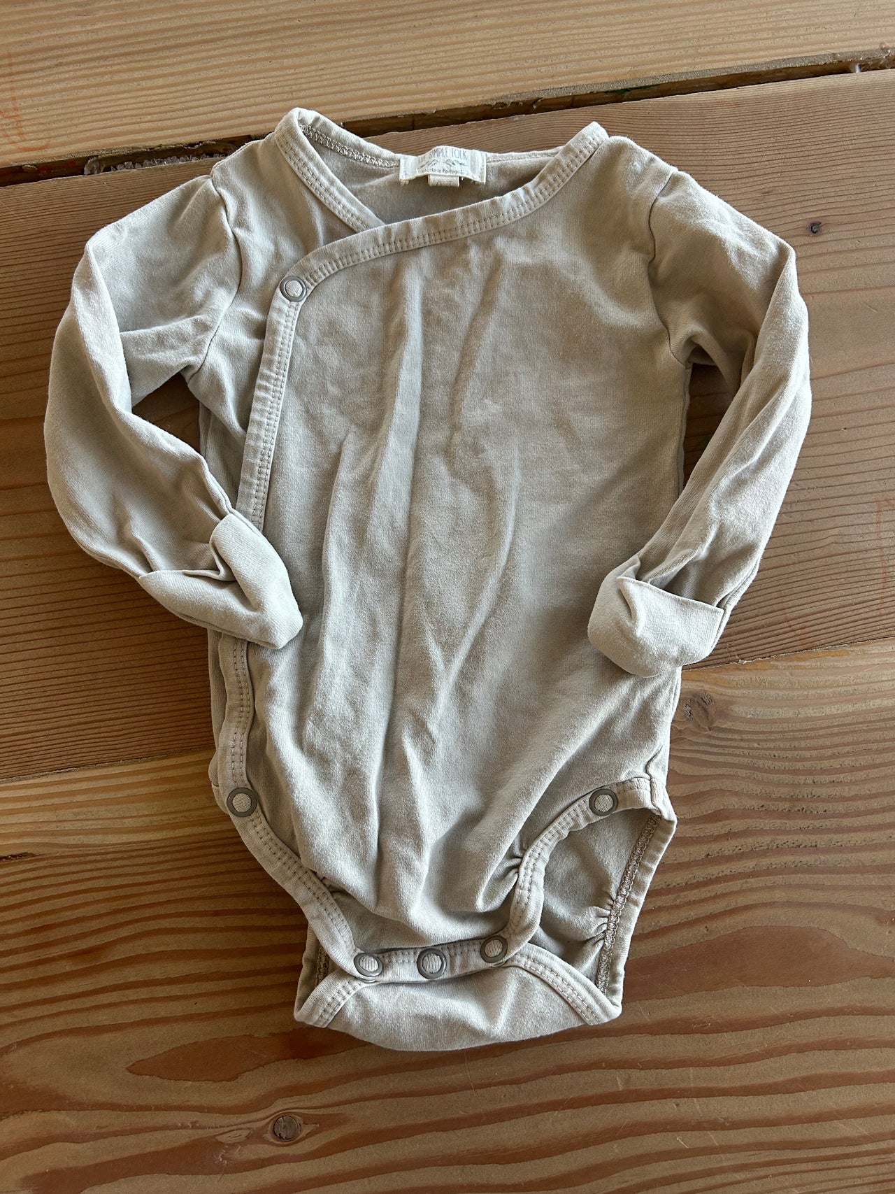 PRELOVED Snap bodysuit